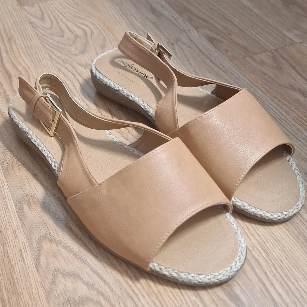 Comfortview Tan Slingback Sandals